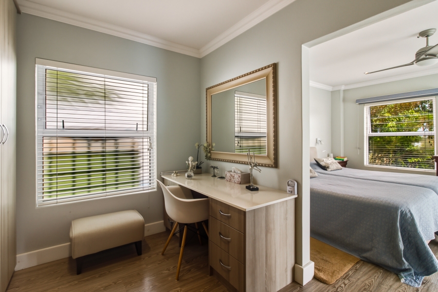 4 Bedroom Property for Sale in Croydon Vineyard Estate Western Cape